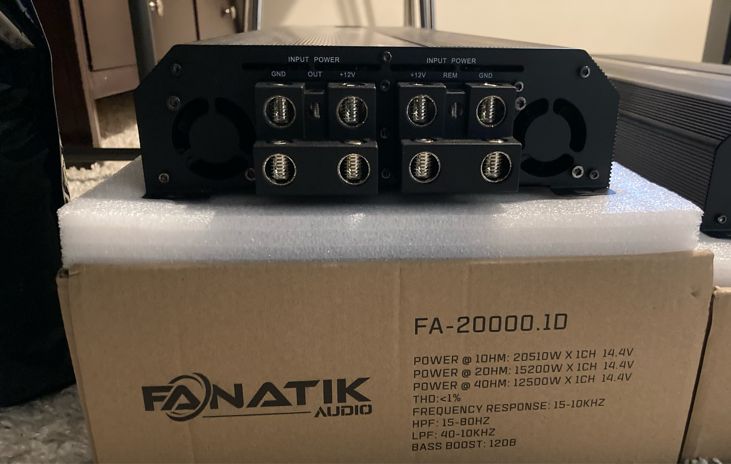 Class D full- range amplifier